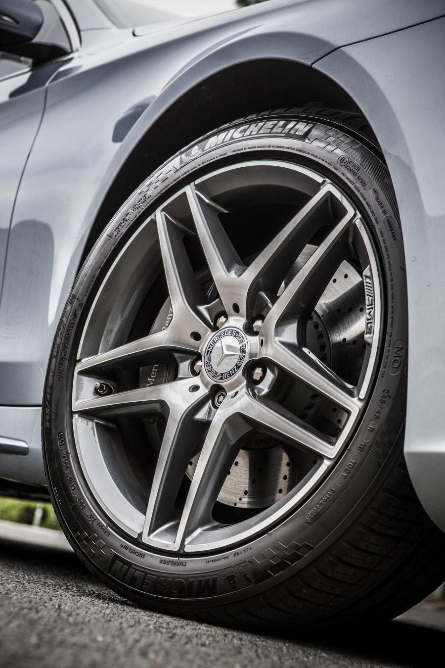  Mercedes-Benz S300 BlueTec Hybrid 2013 года  (UK) (фото 21 из 39)